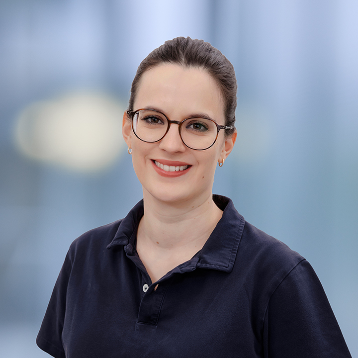 Porträt Seraja Herzog Fachfrau Gesundheit EFZ Urologie Aarau Porträt Seraja Herzog Fachfrau Gesundheit EFZ Urologie Aarau